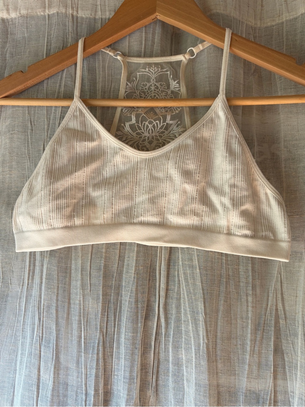 Source Unknown Cream Ribbed Racerback Bralette M/L